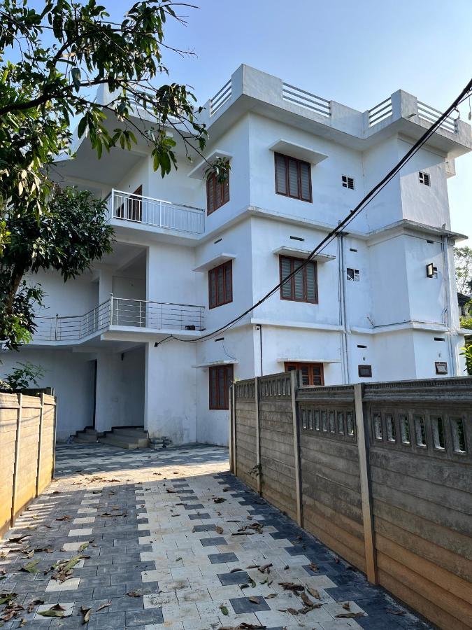 Wayanad Biriyomz Residency, Kalpatta, Low Cost Rooms And Deluxe Apartment Exteriér fotografie
